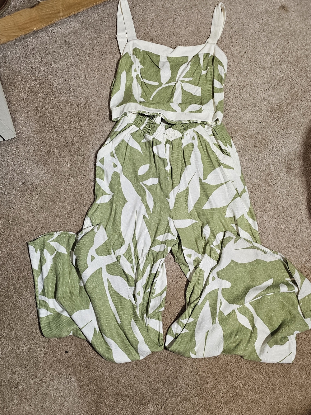 Green & White Leaf-Print Wide Leg Jumpsuit